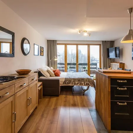 Daire Periades - Incredible Mountain Views *